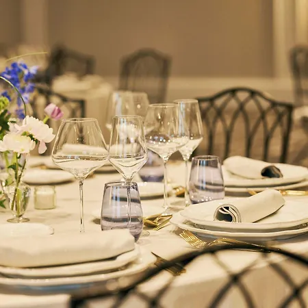 Arts Hotel 5*