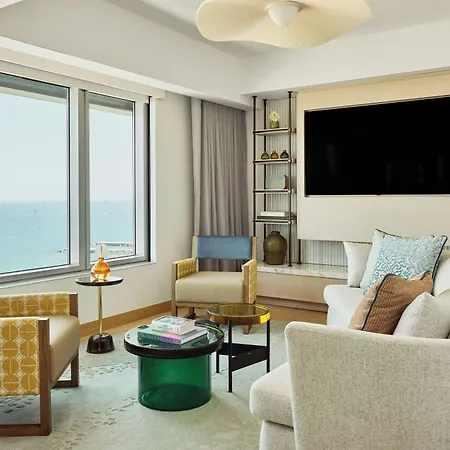 Hotel Arts 5*