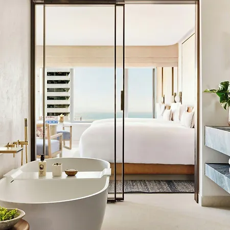Arts Hotel 5*