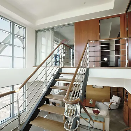 Hotel Arts 5*